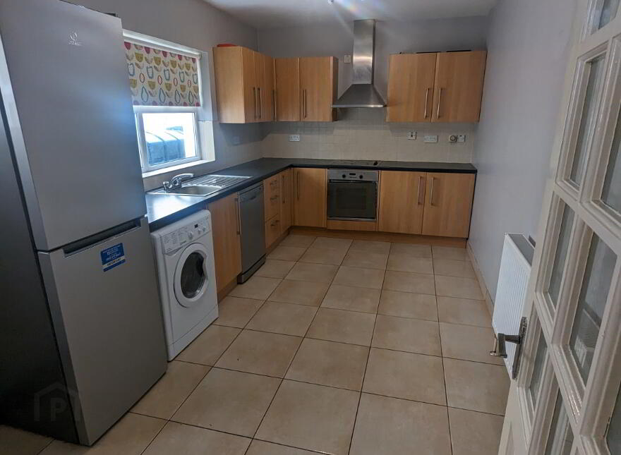 Cliftonville Avenue, Waterside, Londonderry, BT47 6ET