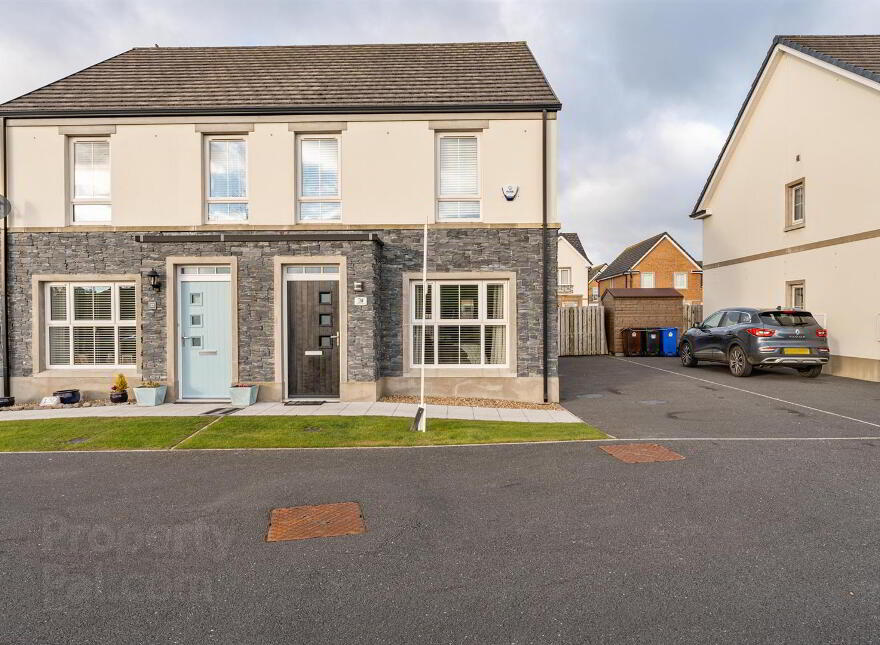 24 Rocklyn Drive, Donaghadee, BT21 0FP photo