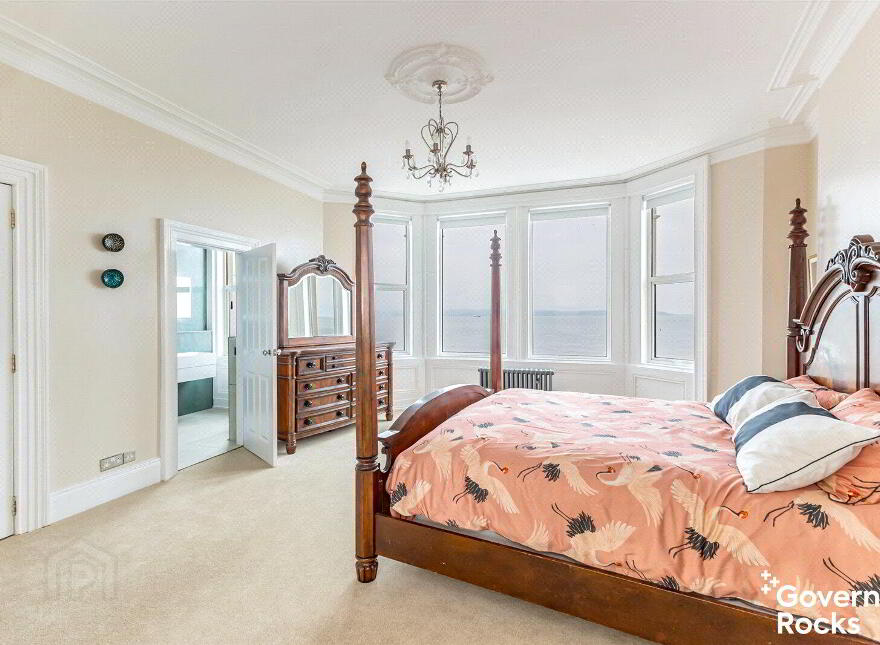 36 Seacliff Road, Bangor, BT20 5EY