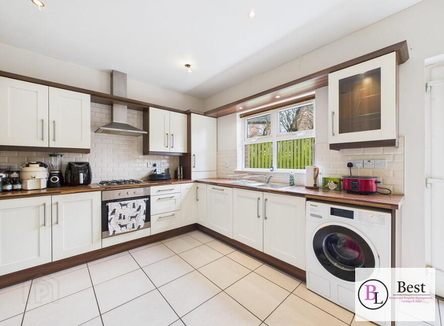 10 Porter Green Avenue, Larne, BT40 2UJ