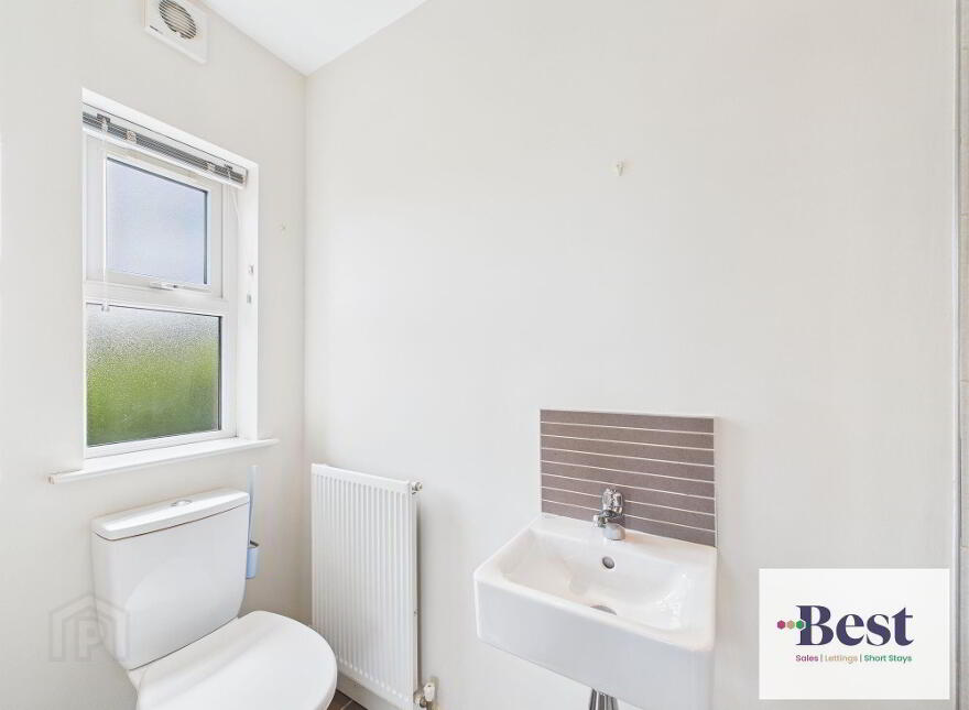 10 Porter Green Avenue, Larne, BT40 2UJ