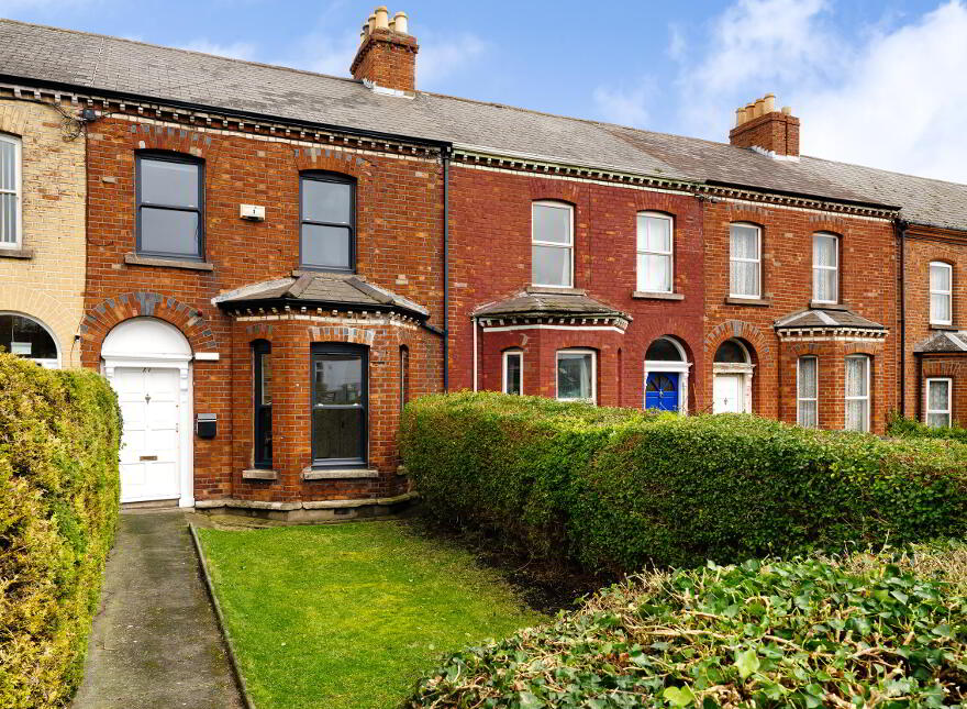 10% Yield - 27 Whitworth Road, Drumcondra photo