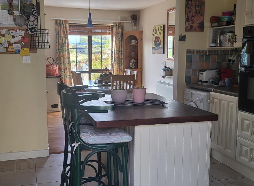 Cúrach Bán, 5 Tragumna Holiday Homes, Skibbereen, P81WF21