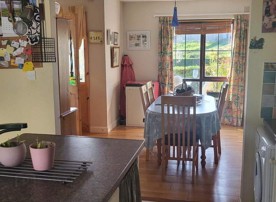 Cúrach Bán, 5 Tragumna Holiday Homes, Skibbereen, P81WF21