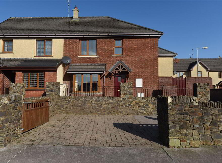 19 Hazel Court, Castlelake, Carrigtwohill photo