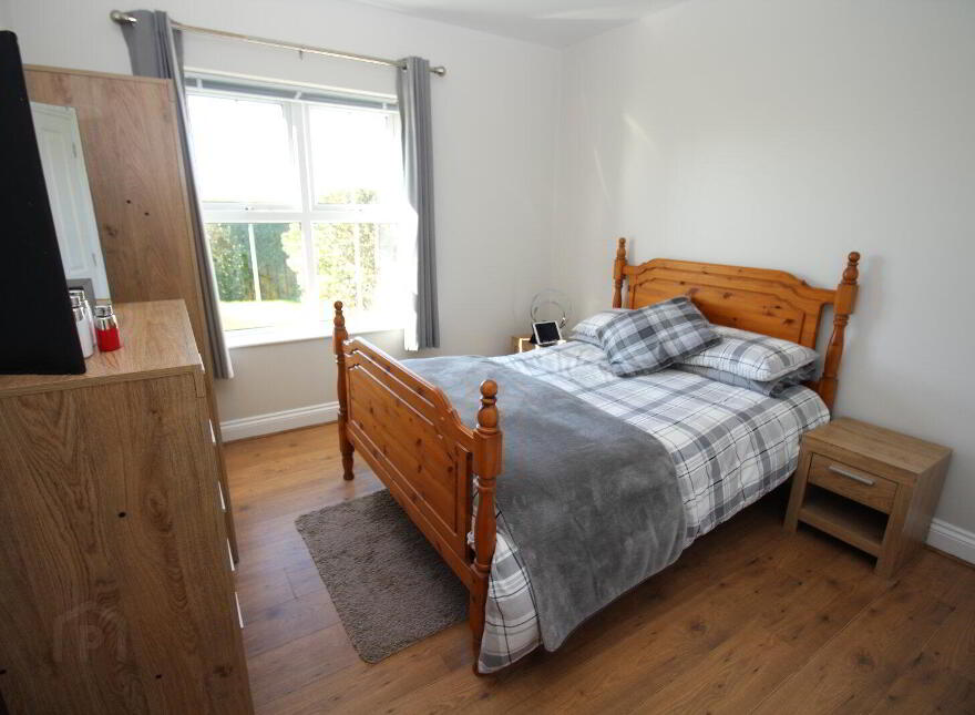 27 Brackenberg Road, Ballycarry, Carrickfergus, BT38 9HX