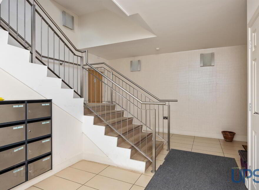 Apt 11, Woodberry Lane, Off Upper Dunmurry Lane / Forest Pk, Belfast, BT17 0WZ