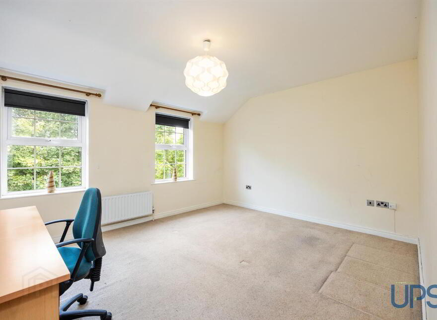 Apt 11, Woodberry Lane, Off Upper Dunmurry Lane / Forest Pk, Belfast, BT17 0WZ