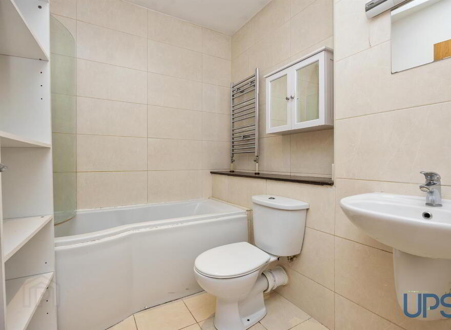 Apt 11, Woodberry Lane, Off Upper Dunmurry Lane / Forest Pk, Belfast, BT17 0WZ