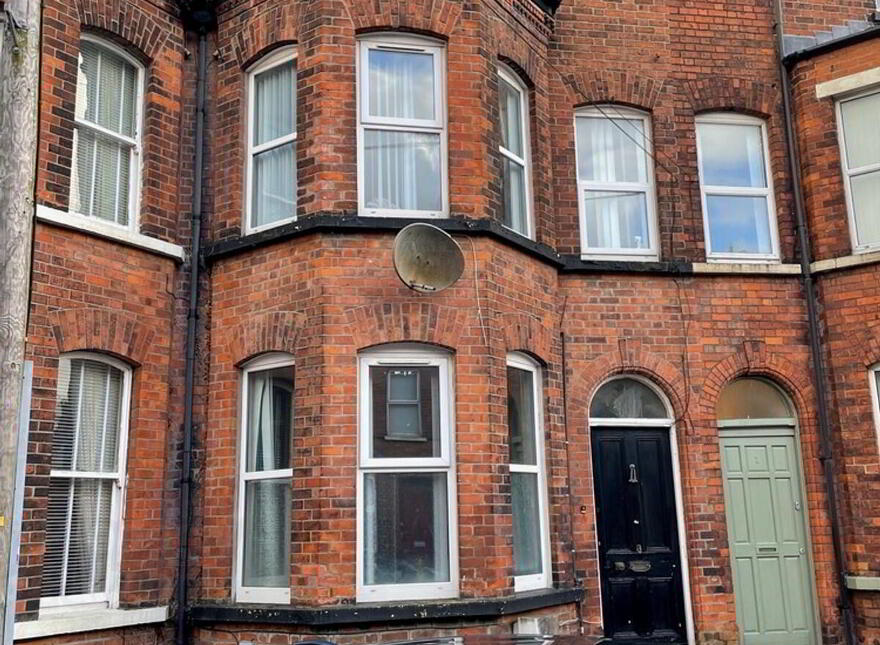 3 Wellington Park Avenue, Belfast, BT9 6DT photo