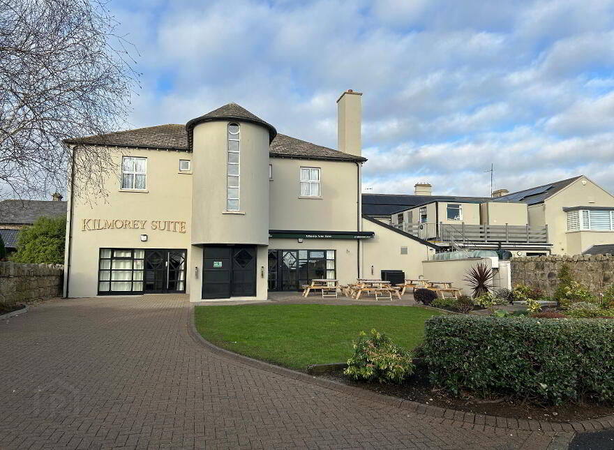 The Kilmorey Arms Hotel, 41 Greencastle Street, Kilkeel, Newry, BT34 4BH