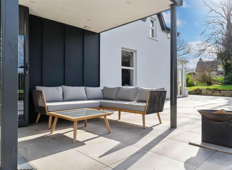 Drumadarragh, 72 Ballymoney Road, Holywood, BT18 0JJ