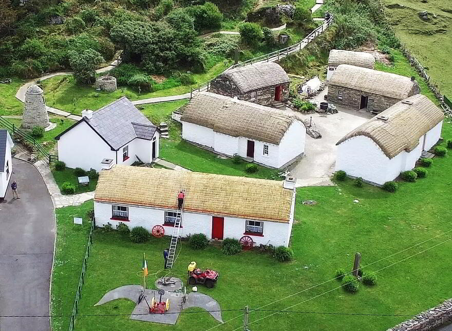 Dooey Upper, Glencolmcille, F94W8Y0