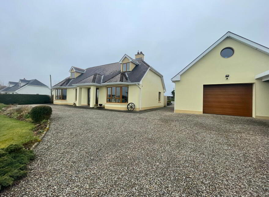 Tully East, Ballygar, Roscommon Town, F42CT91 photo