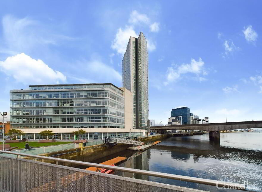 APT 6.01 Obel Tower, 64 Donegall Quay, Belfast, BT1 3NG photo