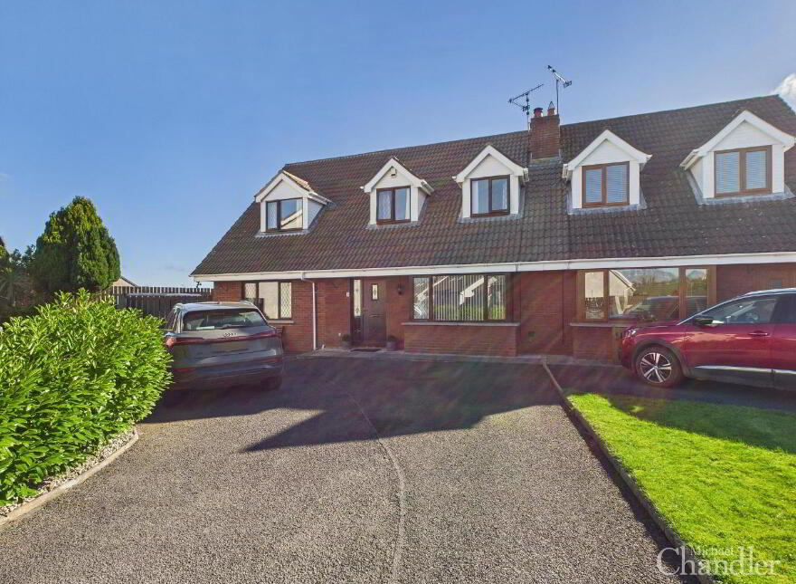 3 Laurel Close, Saintfield, Ballynahinch, BT24 7PN photo