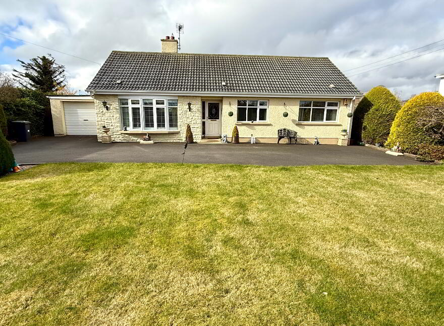 31 Woodvale Road, Eglinton, Derry, BT47 3AH photo