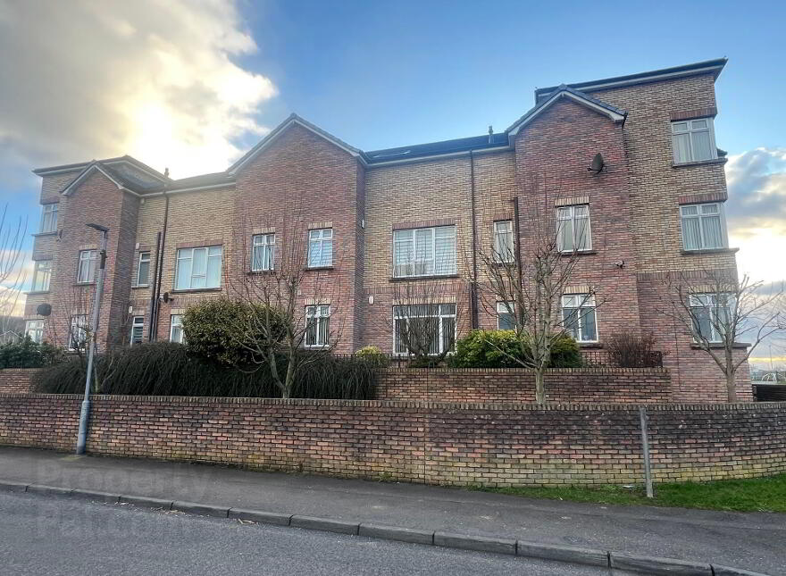 4 Rossdale Manor, Rossdale, Ballymena, BT42 2SL photo