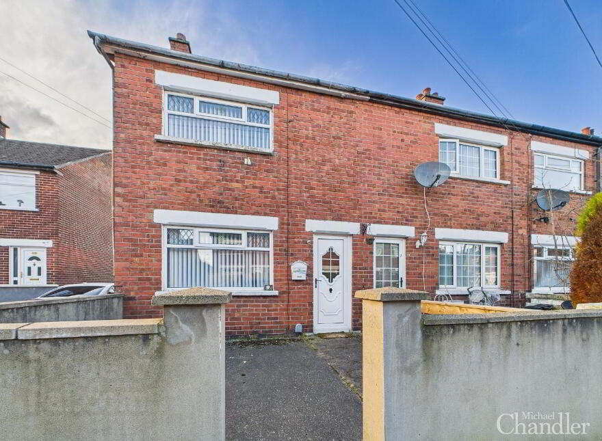 9 Glenhoy Drive, Belfast, BT5 5LB photo