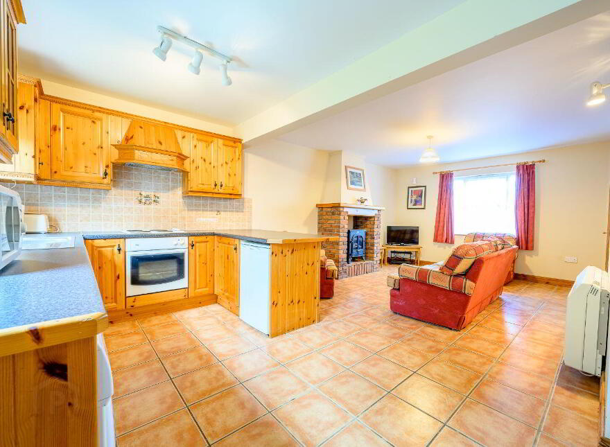 24 Dalewood, Glengarriff, P75DT26