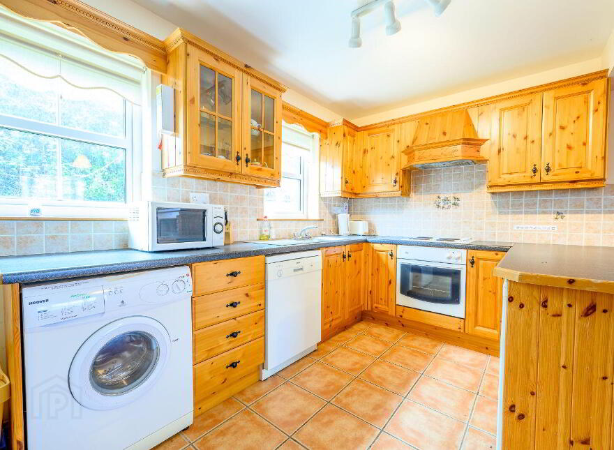 24 Dalewood, Glengarriff, P75DT26