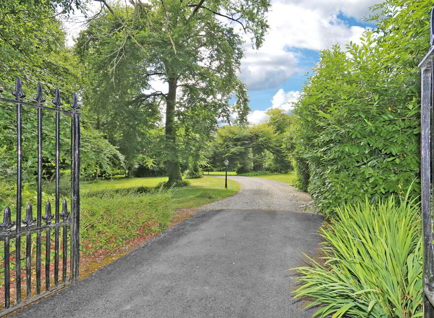 Ballynacourty House, Ballynacourty, Castleconnell