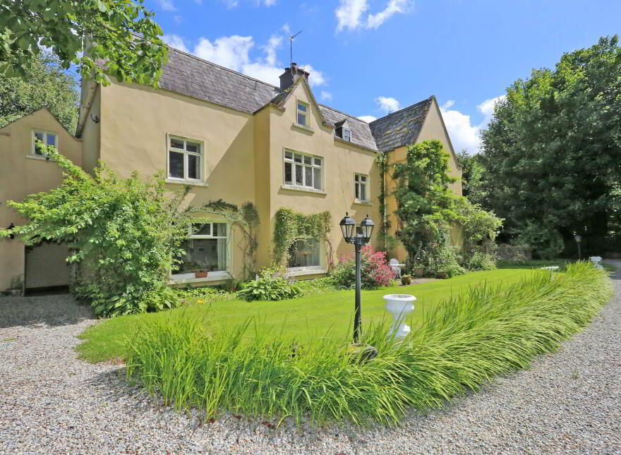 Ballynacourty House, Ballynacourty, Castleconnell