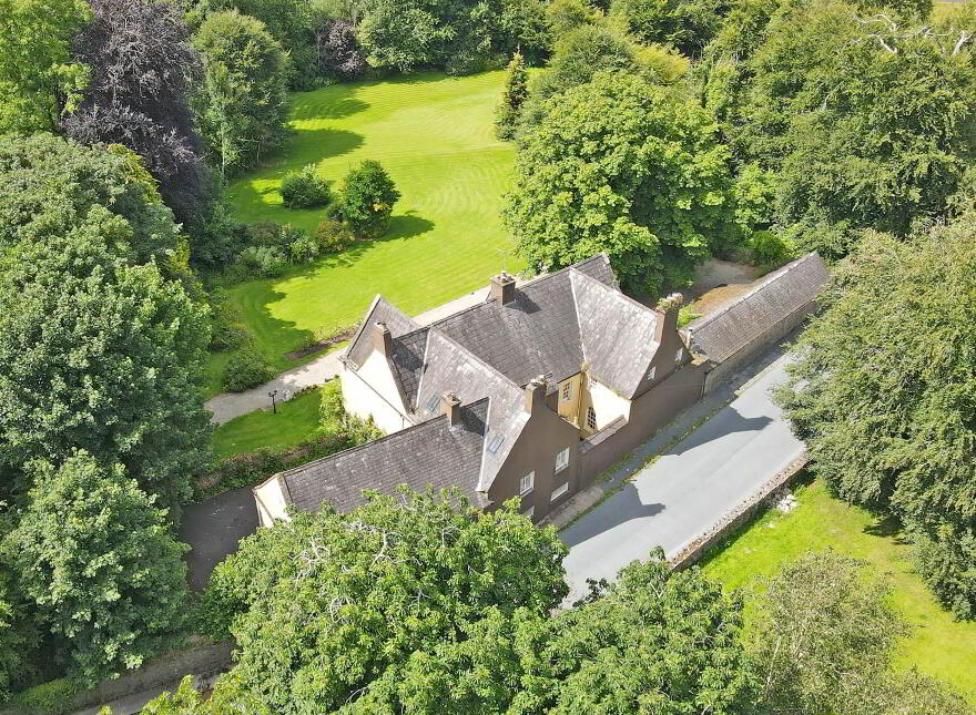 Ballynacourty House, Ballynacourty, Castleconnell