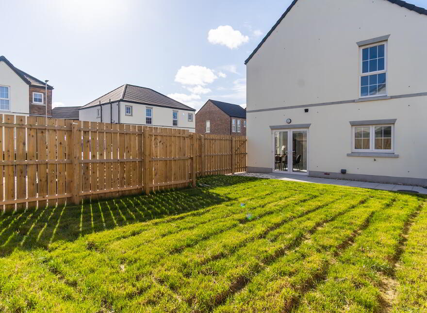 29 South Lake Park, Craigavon, BT64 1BE
