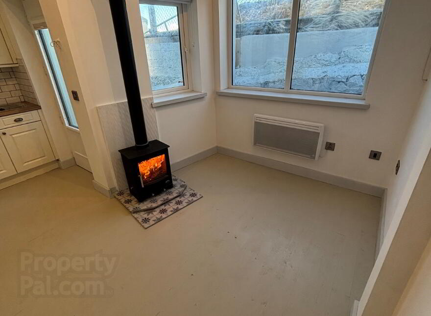 2e Harbour Place, Fisherman's Cottage, Portstewart, BT55 7AY photo