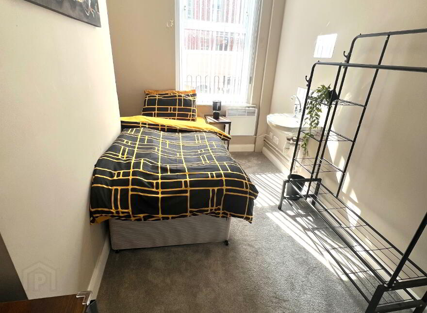 University Street, Room 2, All Bills Included, Belfast, BT7 1FZ