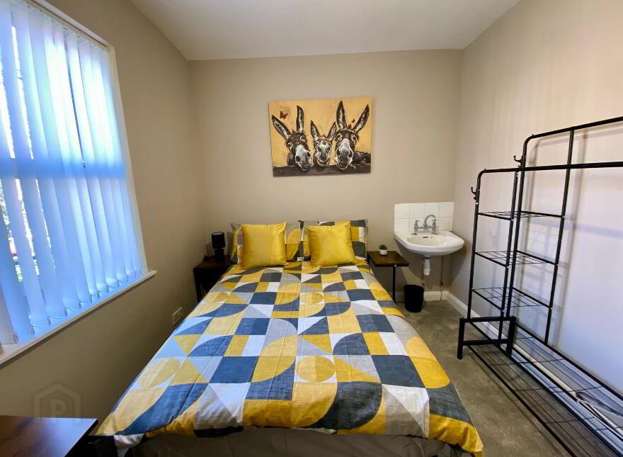 University Street, Room 4, All Bills Included, Belfast, BT7 1FZ