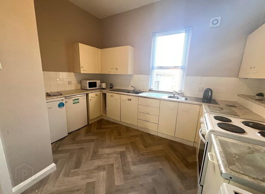 22 University Street, Room 7, All Bills Included, Belfast, BT7 1FZ