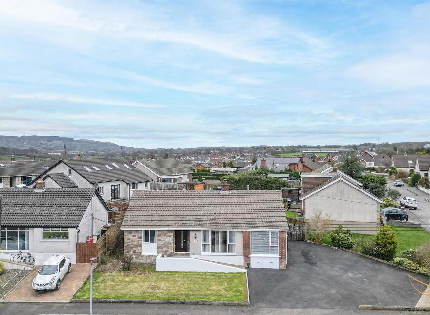16 Collin View, Ballyclare, BT39 9AR photo