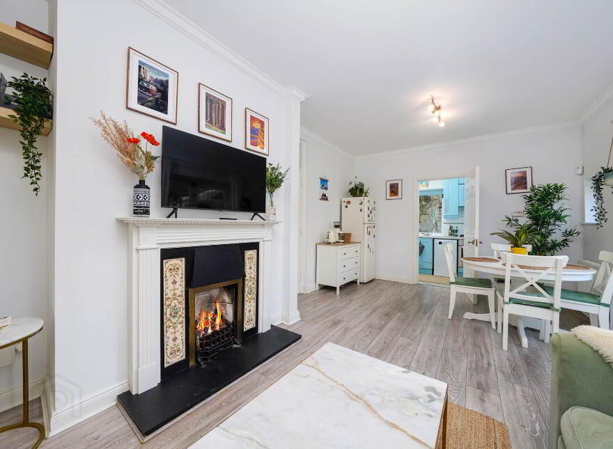 Apartment 1 Pembroke Manor, Pembroke Road, Ballsbridge, Dublin, D04AE22