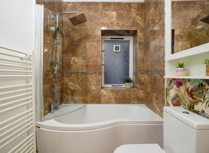 Apartment 1 Pembroke Manor, Pembroke Road, Ballsbridge, Dublin, D04AE22