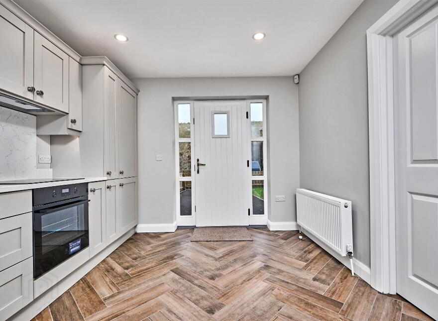 19 West Strand Drive, Portrush, BT56 8FR
