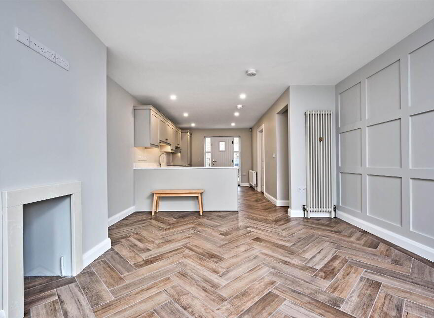 19 West Strand Drive, Portrush, BT56 8FR