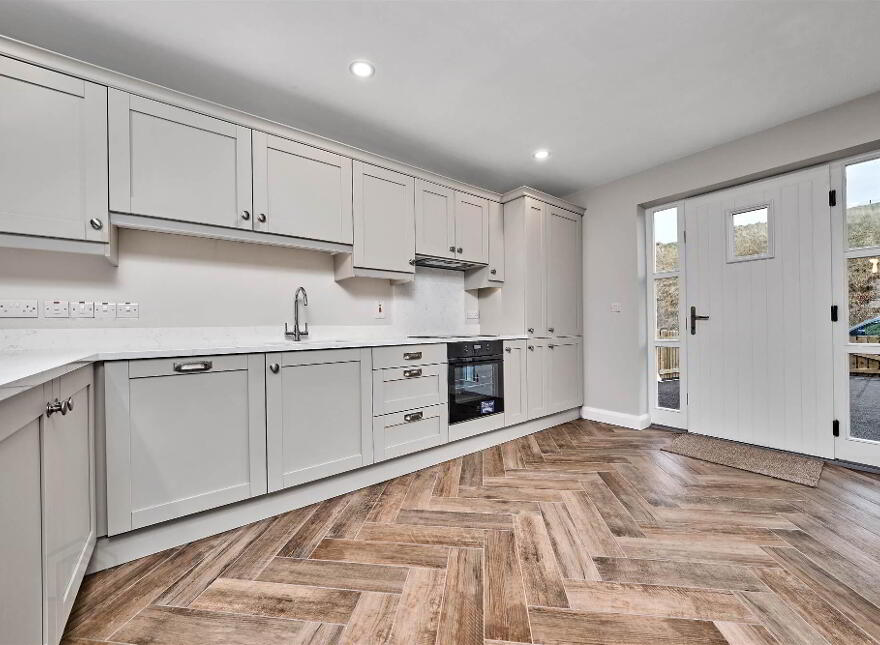 19 West Strand Drive, Portrush, BT56 8FR