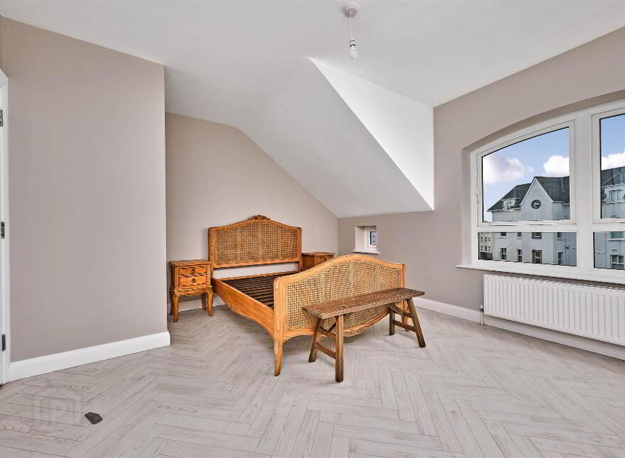 19 West Strand Drive, Portrush, BT56 8FR
