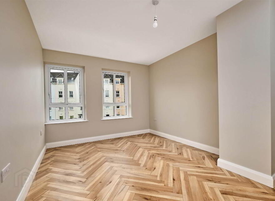 19 West Strand Drive, Portrush, BT56 8FR