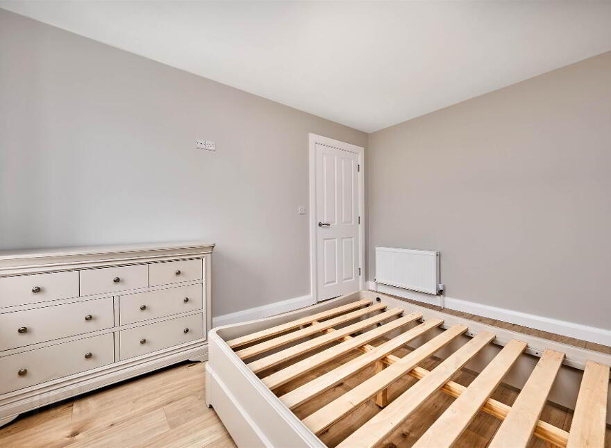 19 West Strand Drive, Portrush, BT56 8FR