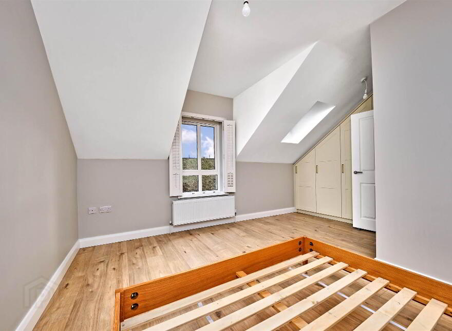 19 West Strand Drive, Portrush, BT56 8FR