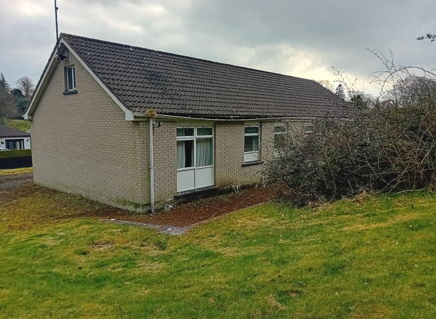 10 Knocks RD, Lisnaskea, BT92 0JA