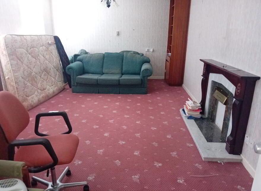 10 Knocks RD, Lisnaskea, BT92 0JA