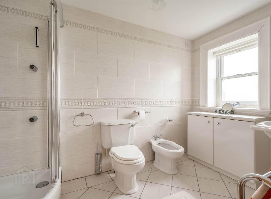 Apt 18 Sharman House, Bangor, BT19 1XN