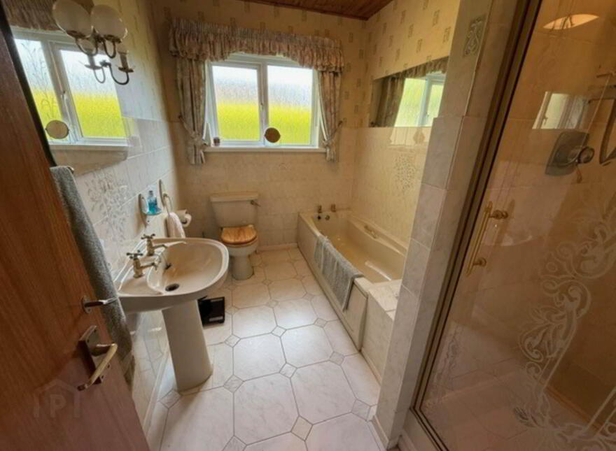 2 Berkeley Road, Carrickfergus, BT38 9DS