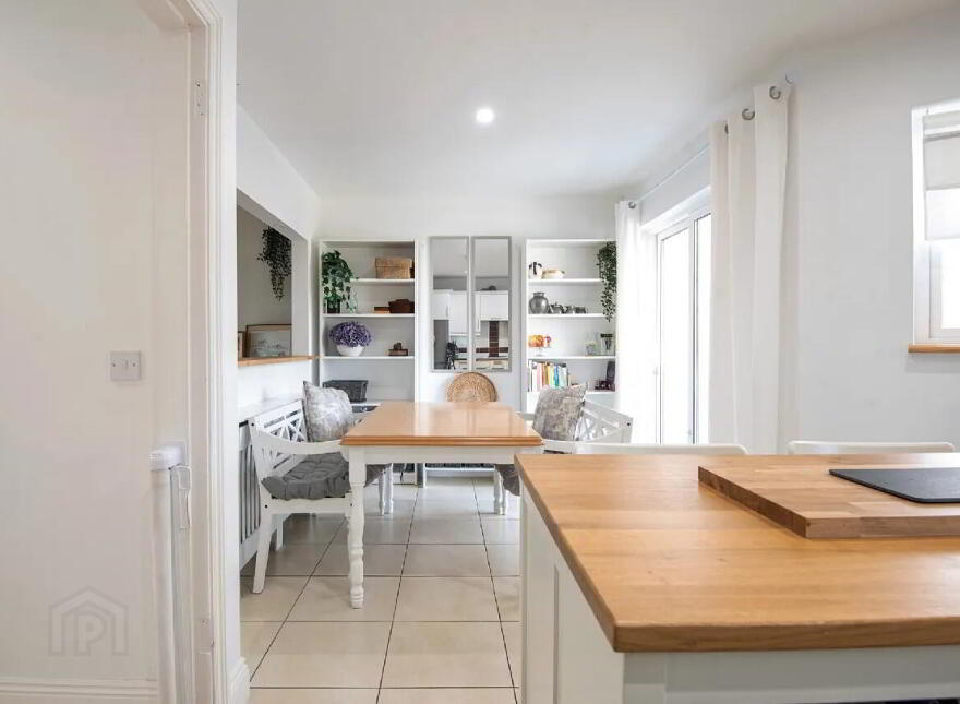 43 Radharc Na Coille, Rathcoole, P51T97V