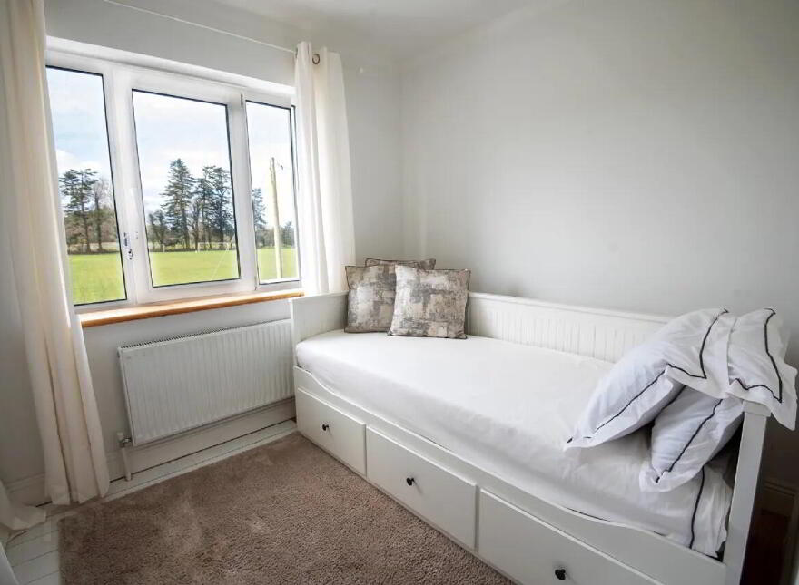 43 Radharc Na Coille, Rathcoole, P51T97V