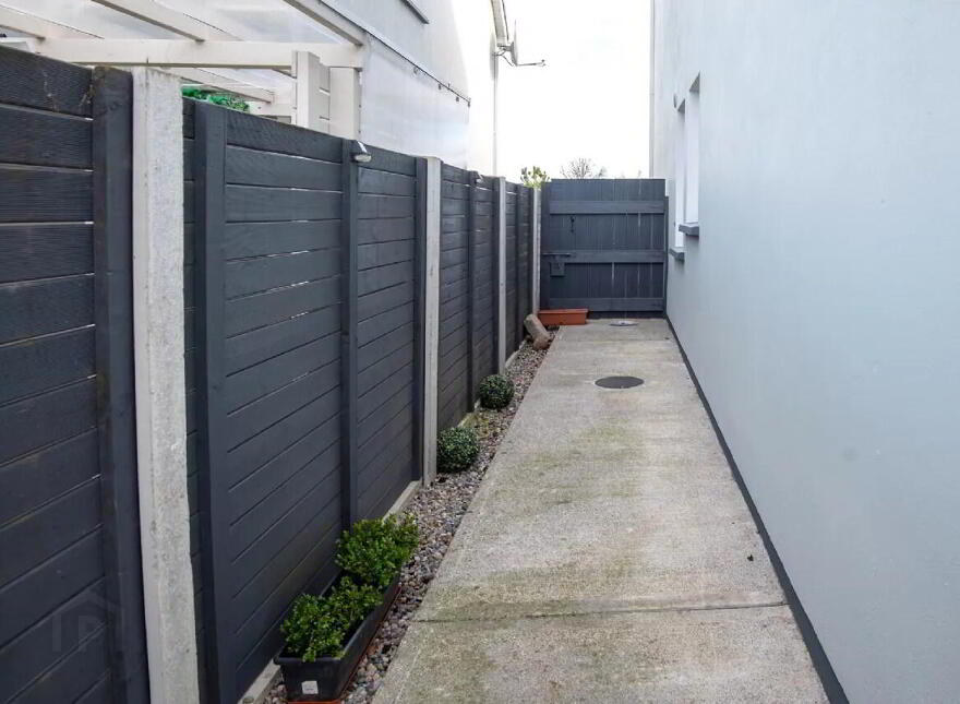 43 Radharc Na Coille, Rathcoole, P51T97V